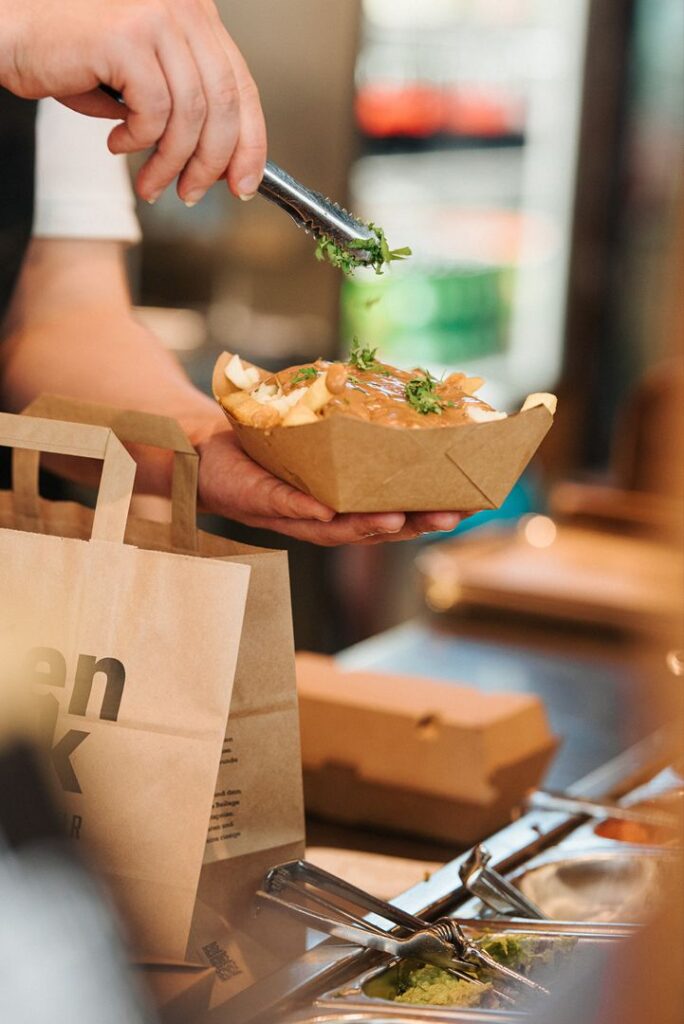 #zubereitung #streetfood #poutine…